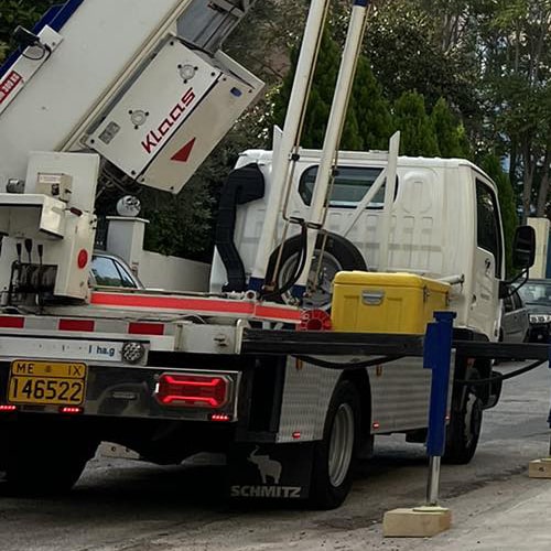 εργασίες ανύψωσης σε αλουμίνια