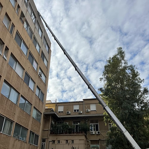 γερανός για ανύψωση σε αλουμίνια